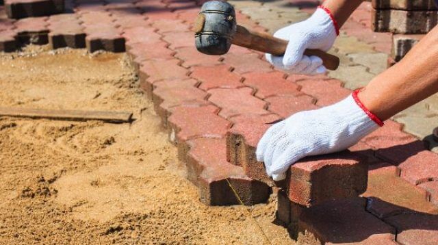 Solusi Tampilan Halaman Paving Block